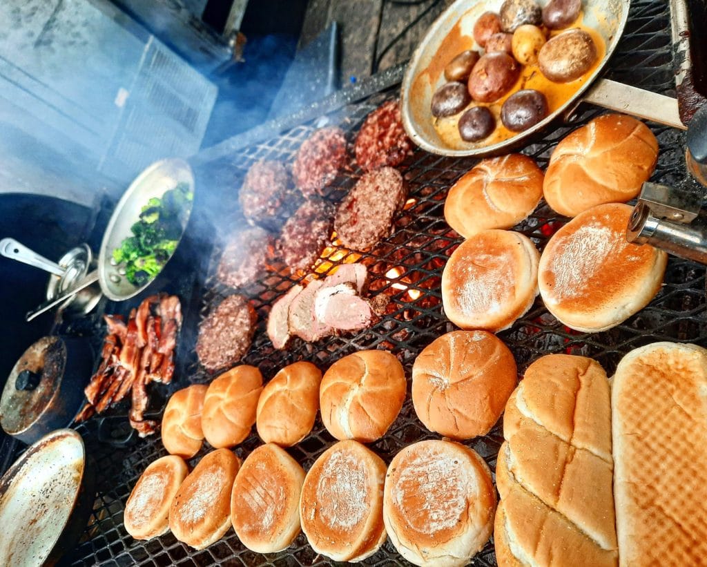 Eat Drink Walla Walla | The Bonfire, Ultimate Family-Friendly BBQ: Craft Sandwiches & Local Brews Await!